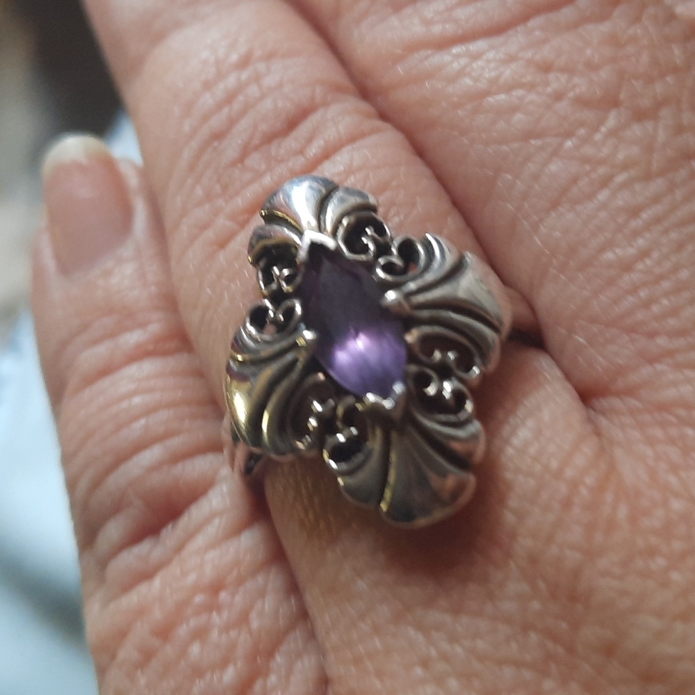 Vintage filagree silver and amythest Ring size 8.5 - Picture 6 of 6
